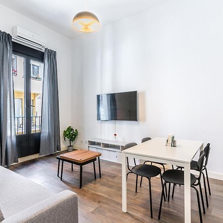 Vr Estudios Apartments Madrid Extérieur photo