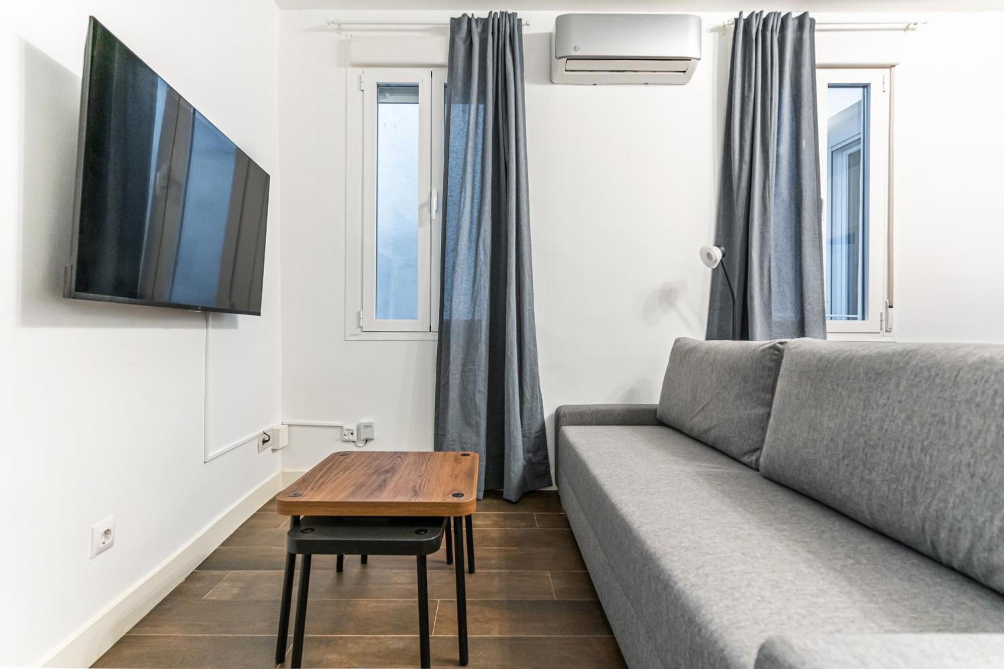 Vr Estudios Apartments Madrid Extérieur photo